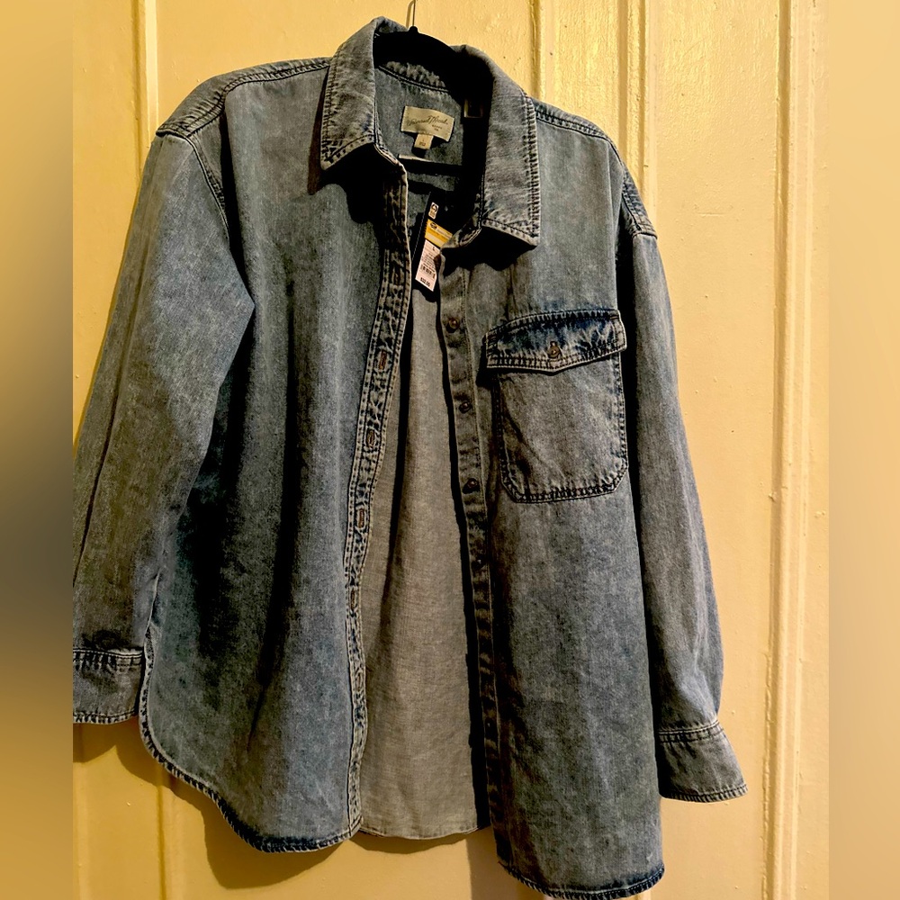 NWT Universal Thread Shacket
